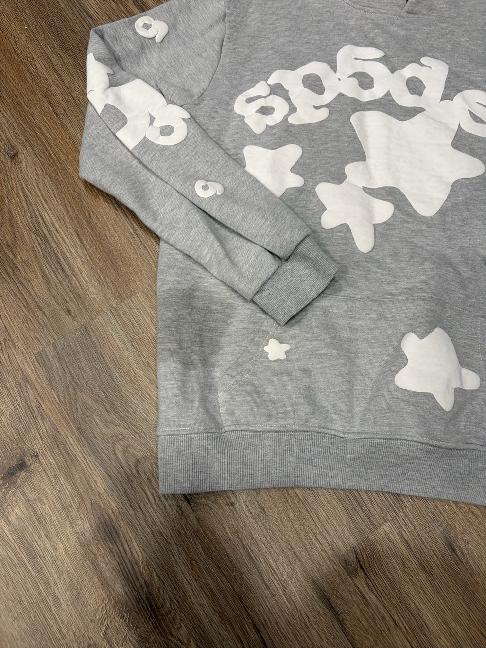 Grey Beluga Sp5der Hoodie Brand New Spider Worldwide x Young Thug Size M - Picture 2 of 4